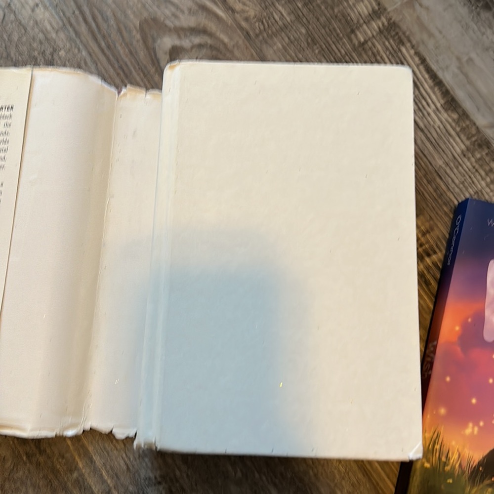 Book bundle - Picture 3 of 6